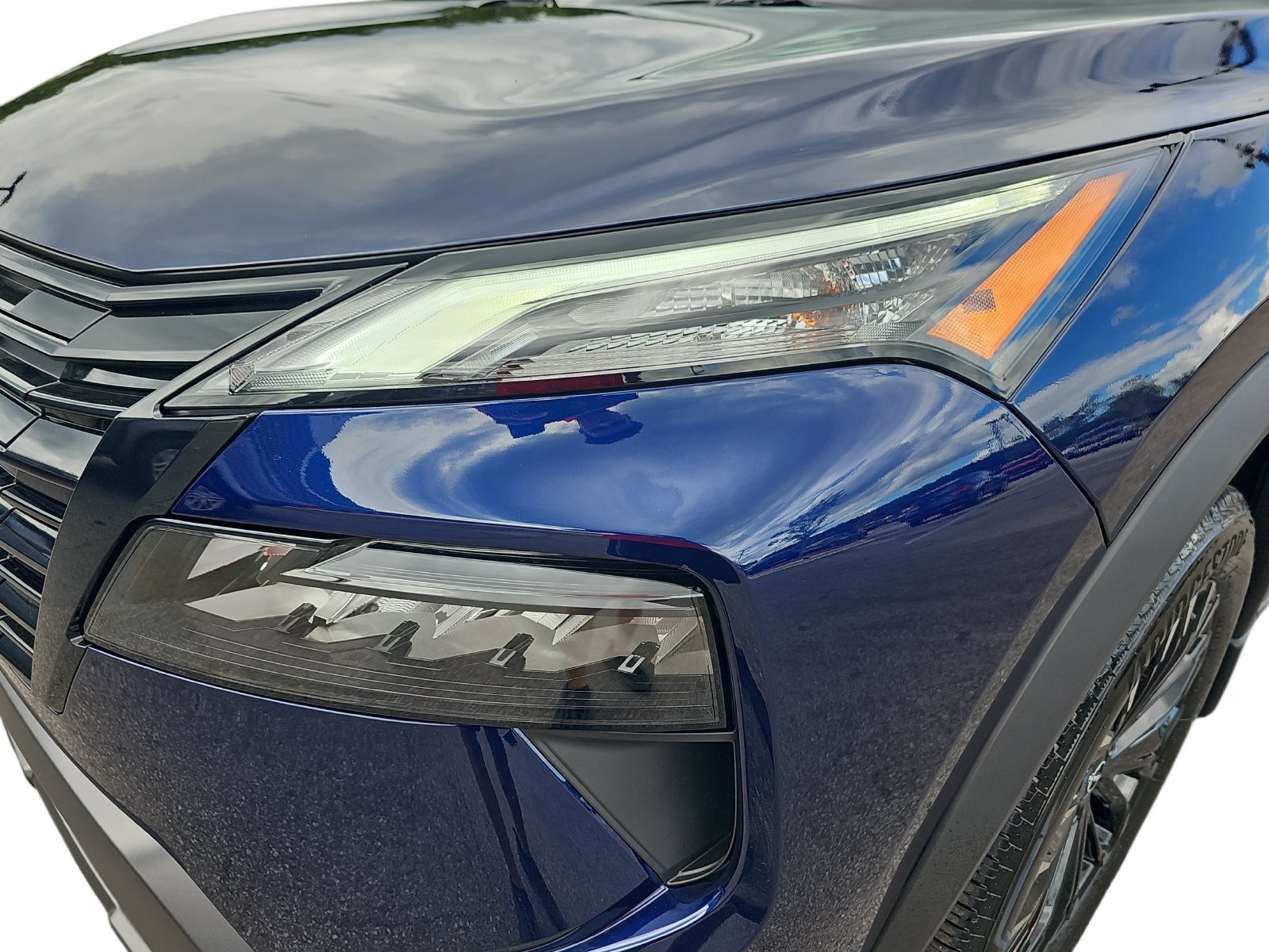 New 2027 Nissan Rogue Dark Armor FWD image 32