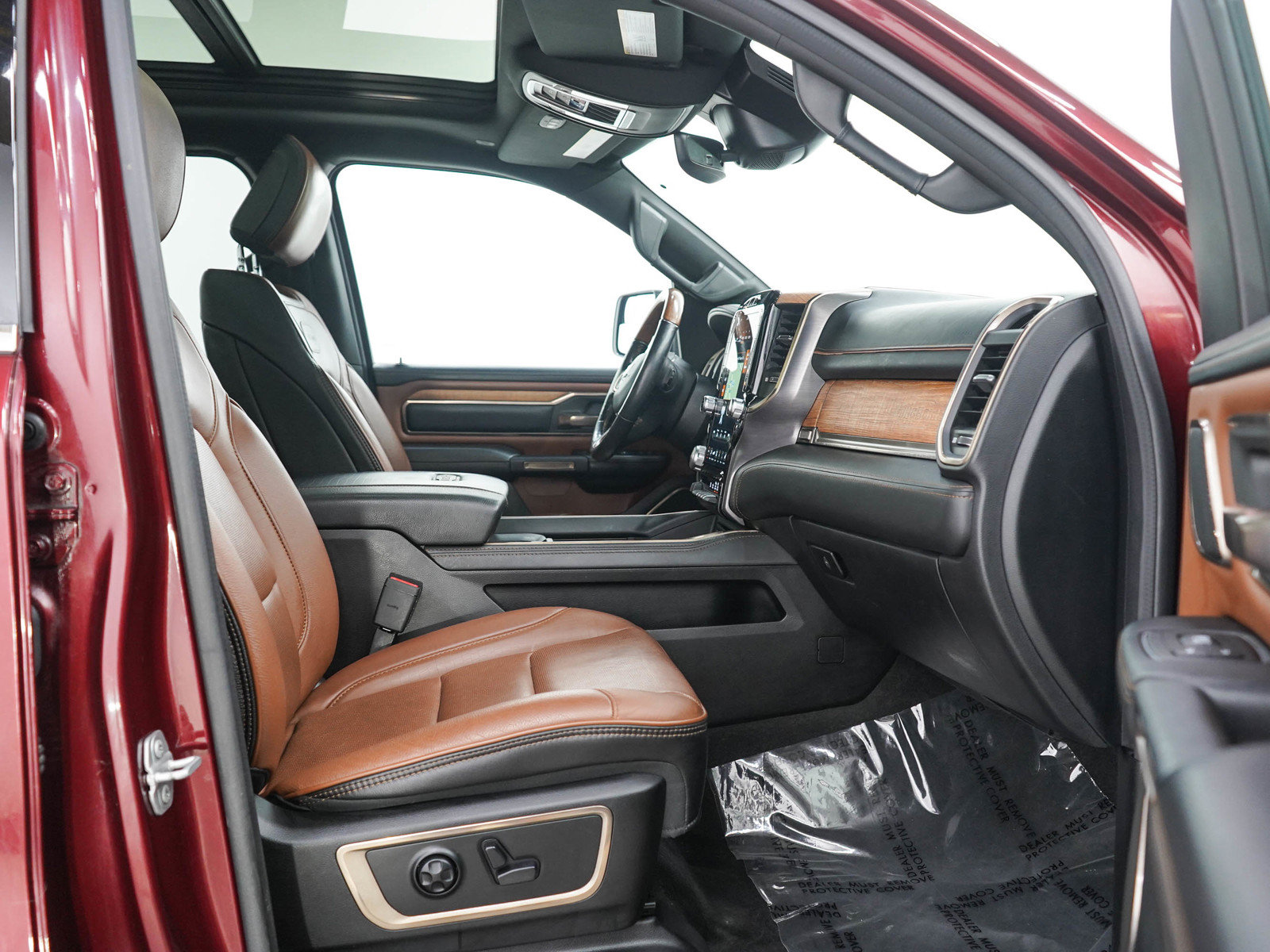 Used 2020 RAM 1500 Longhorn AWD/4WD image 11