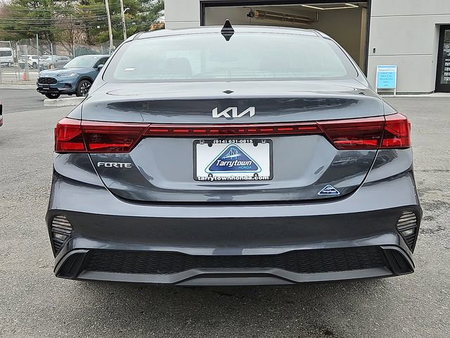 Used 2023 Kia Forte LXS image 5