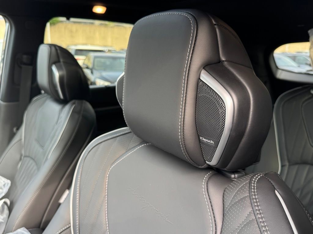 New 2026 INFINITI QX60 Autograph image 17