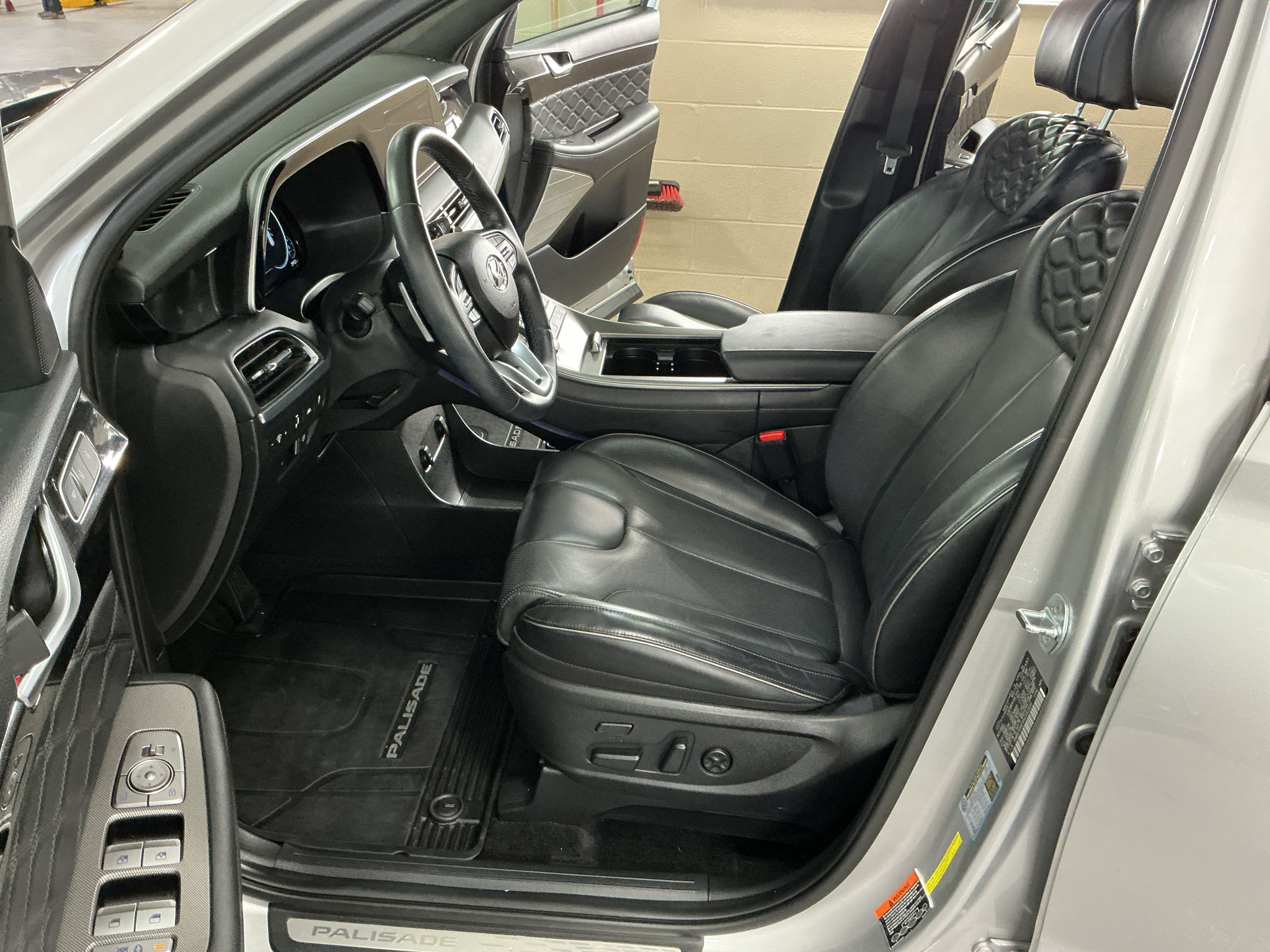 Certified 2022 Hyundai Palisade Calligraphy AWD/4WD image 11