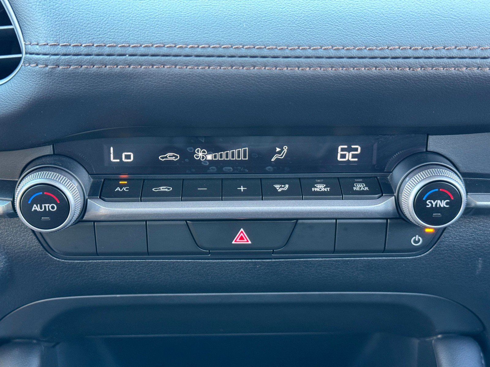 Used 2025 MAZDA MAZDA3 s image 28