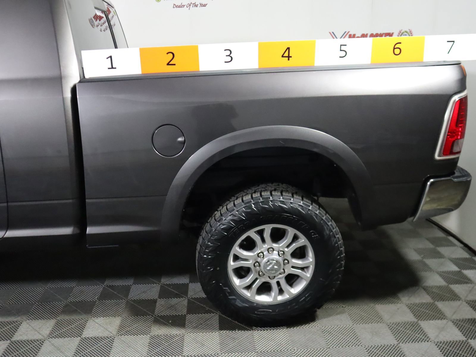 Used 2014 RAM 2500 Laramie w/ Cold Weather Group image 17