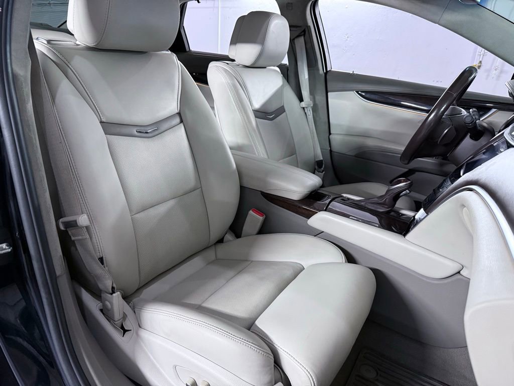 Used 2014 Cadillac XTS Platinum image 25