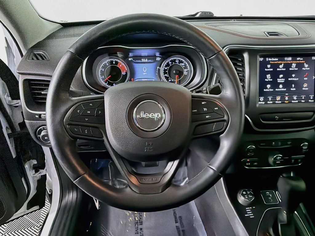 Used 2019 Jeep Cherokee Trailhawk AWD/4WD image 11