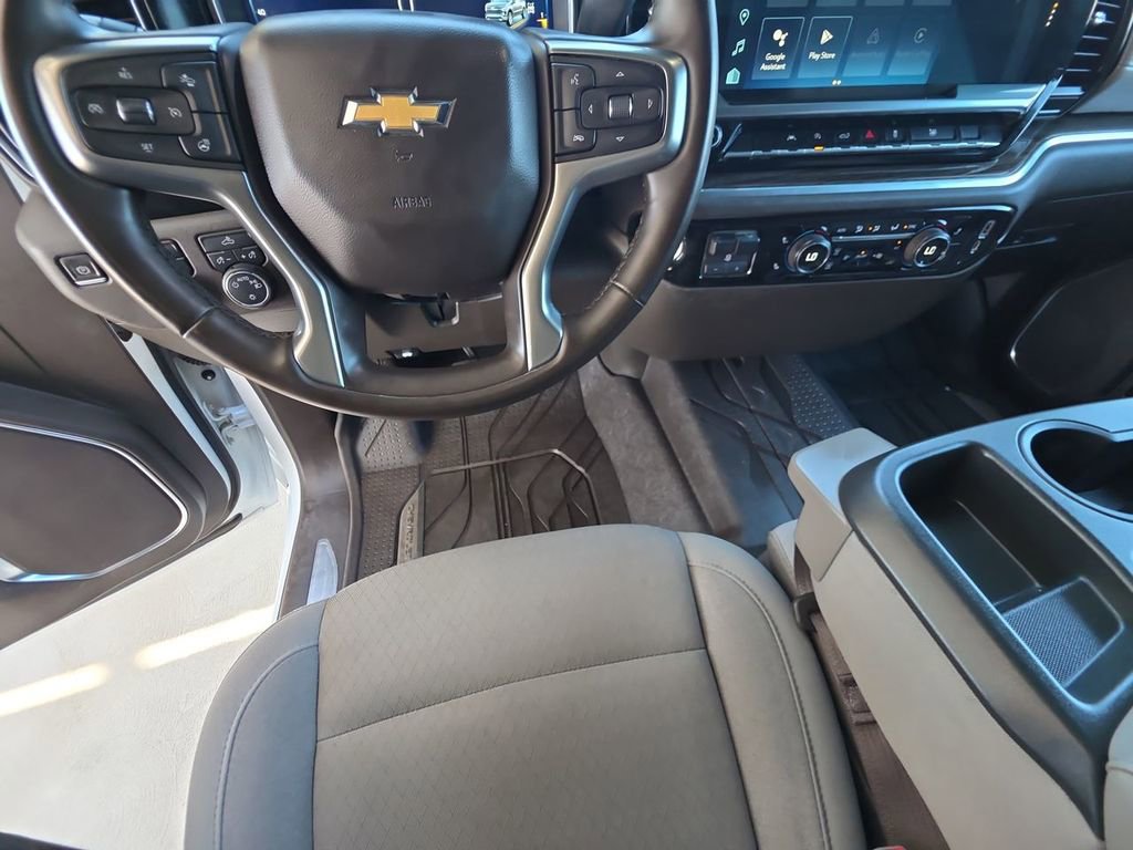 Used 2023 Chevrolet Silverado 1500 LT w/ Convenience Package II AWD/4WD image 11