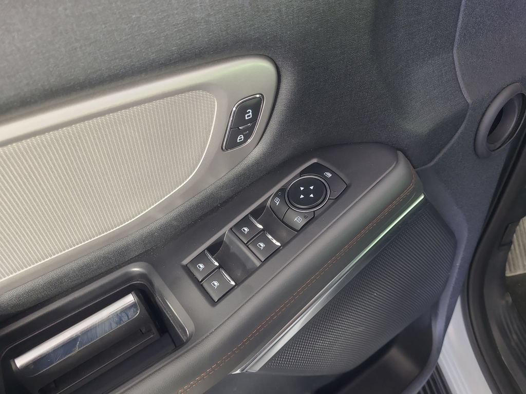 Used 2025 Ford Expedition Max Active AWD/4WD image 17