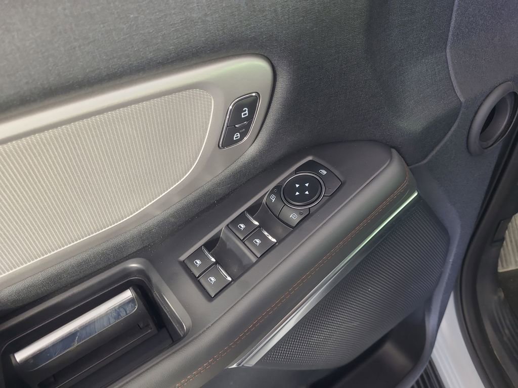 Used 2025 Ford Expedition Max Active AWD/4WD image 17