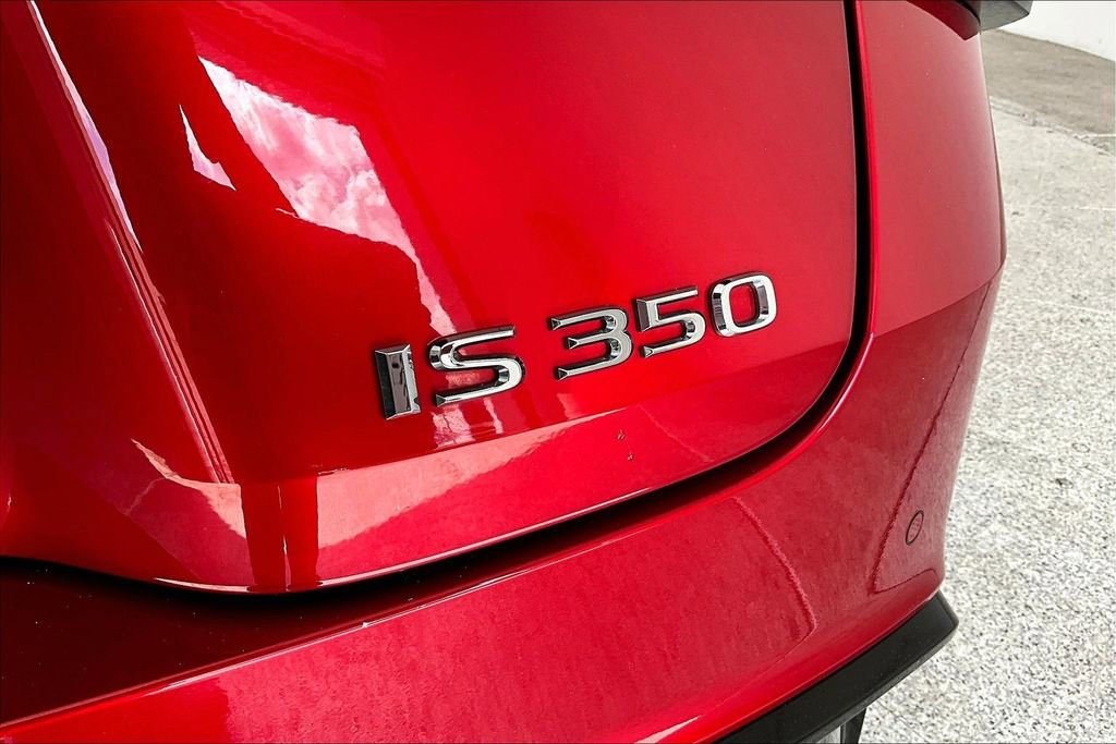 Used 2022 Lexus IS 350 F Sport image 40