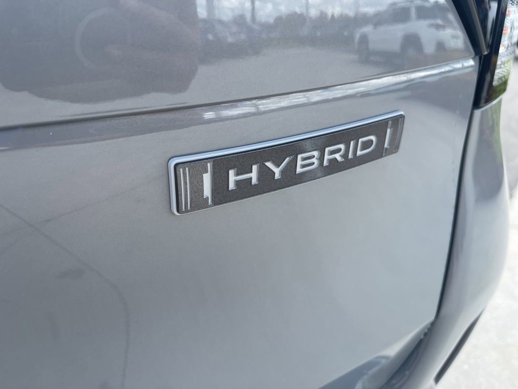 Used 2025 Subaru Forester Premium w/ Protection Package (1PH) image 9