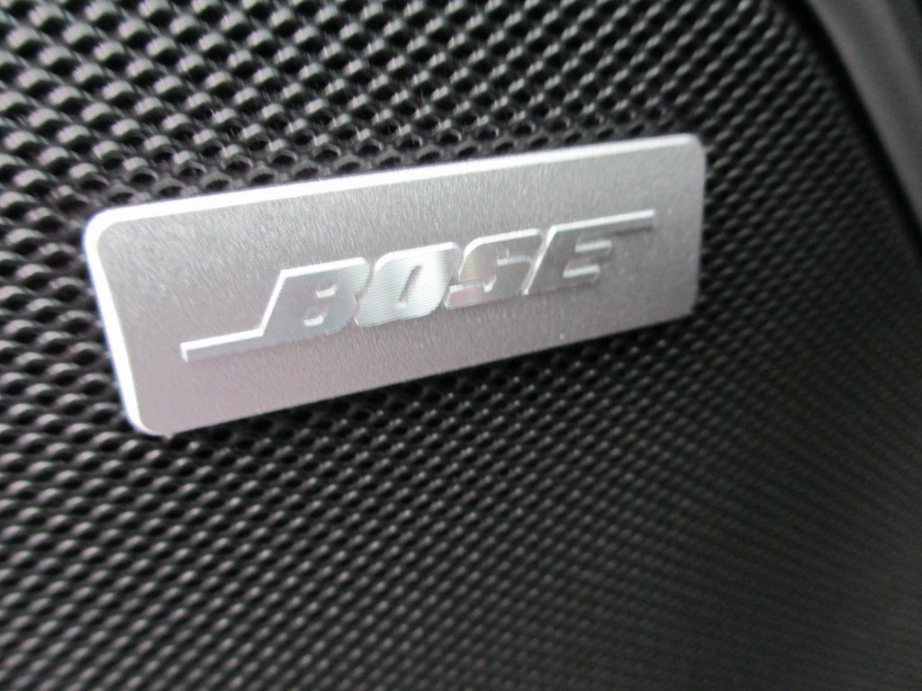 New 2026 GMC Sierra 1500 SLT w/ SLT Convenience Package image 18