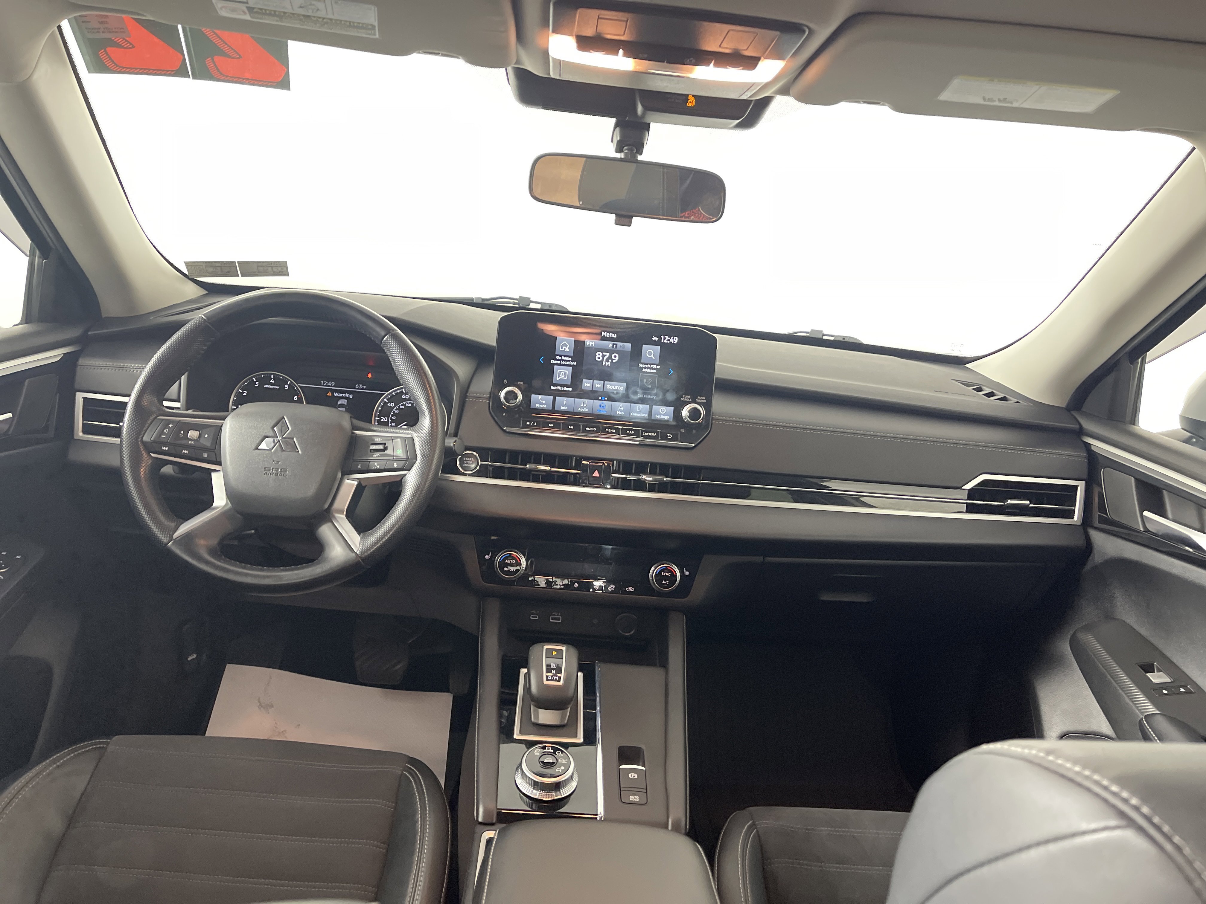 Used 2022 Mitsubishi Outlander SE image 15