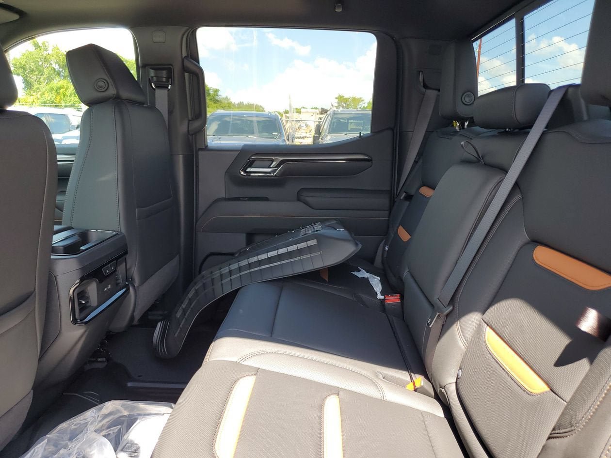 New 2026 GMC Sierra 1500 AT4 w/ AT4 Premium Package AWD/4WD image 12