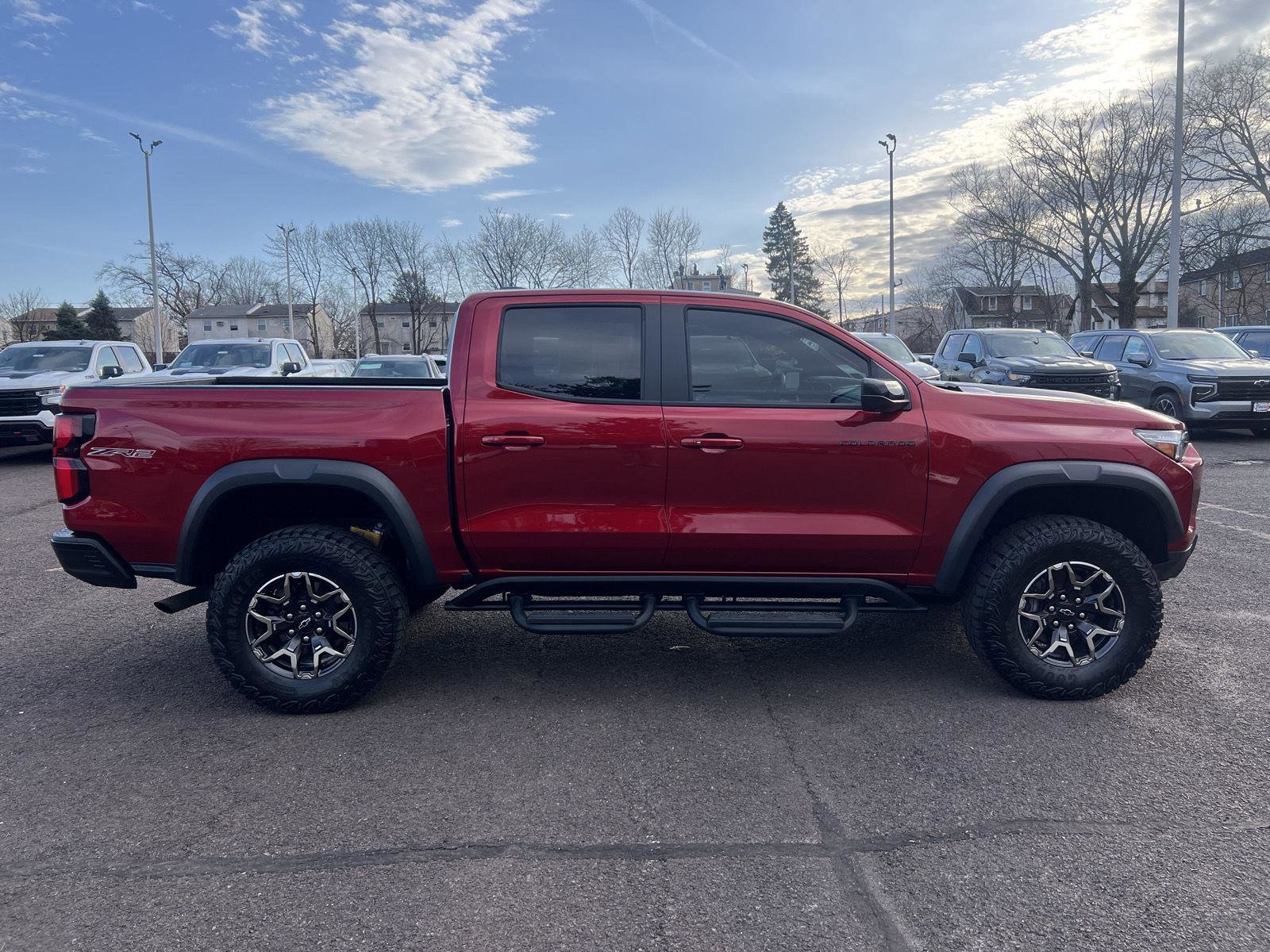 Used 2023 Chevrolet Colorado ZR2 w/ ZR2 Convenience Package III AWD/4WD image 8