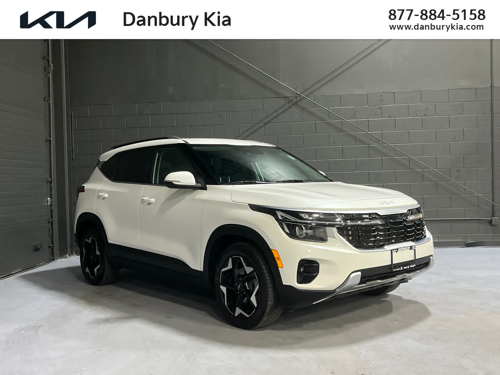 Used 2024 Kia Seltos EX