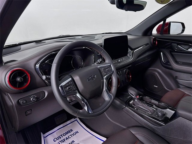 Used 2025 Chevrolet Blazer RS w/ Driver Confidence II Package image 9