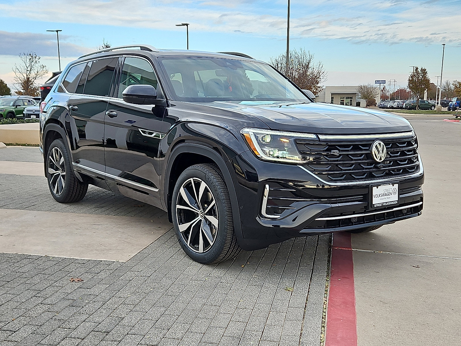 New 2026 Volkswagen Atlas SEL Premium R-Line image 5
