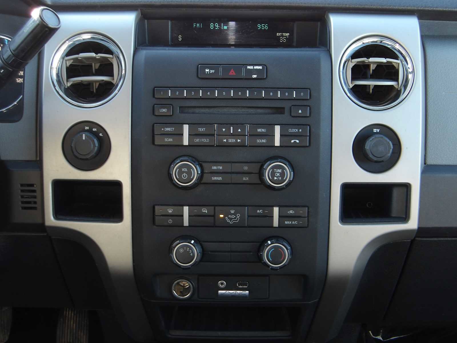 Used 2011 Ford F150 XLT w/ XLT Chrome Pkg image 28