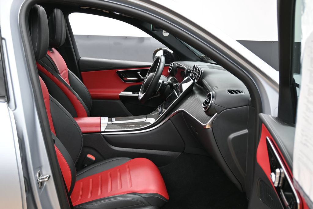 Used 2024 Mercedes-Benz GLC 43 AMG 4MATIC image 37