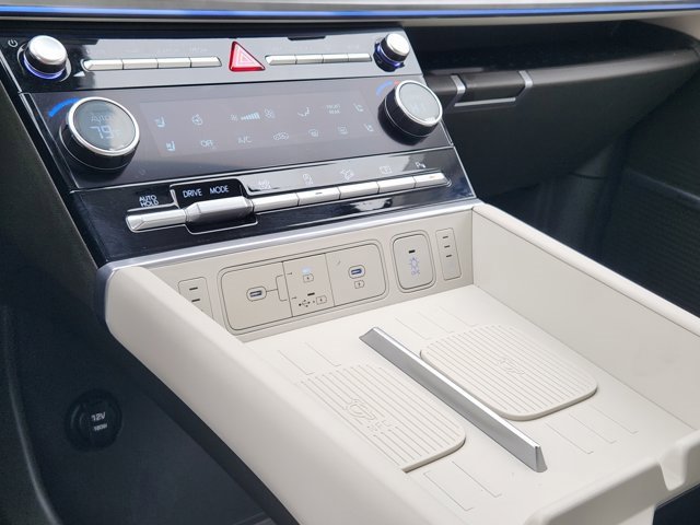 Used 2025 Hyundai Santa Fe Calligraphy image 19