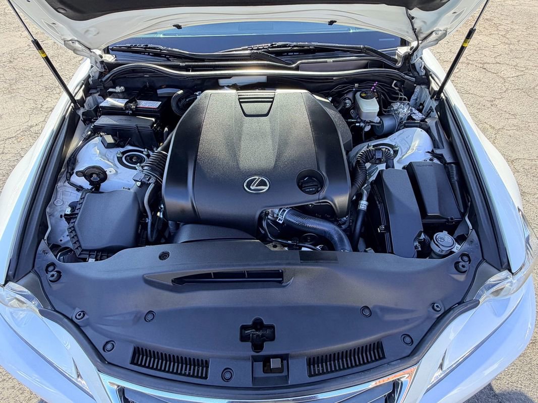 Used 2015 Lexus IS 250 image 33