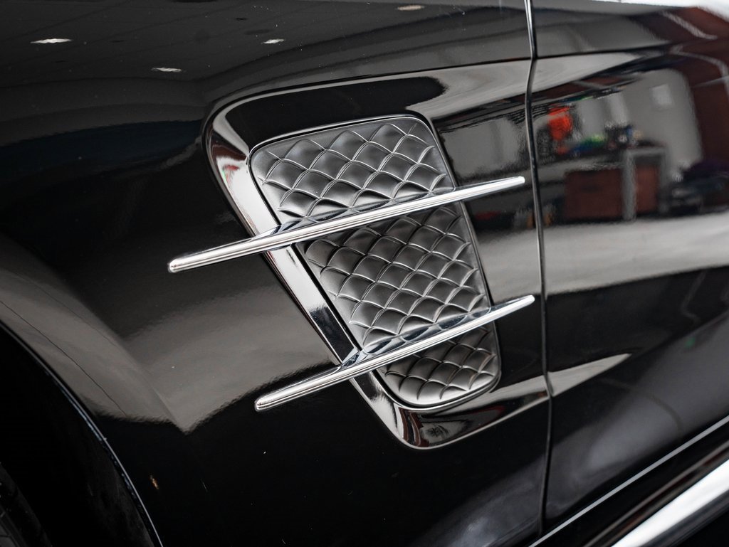 Used 2017 Mercedes-Benz SL 550 image 9