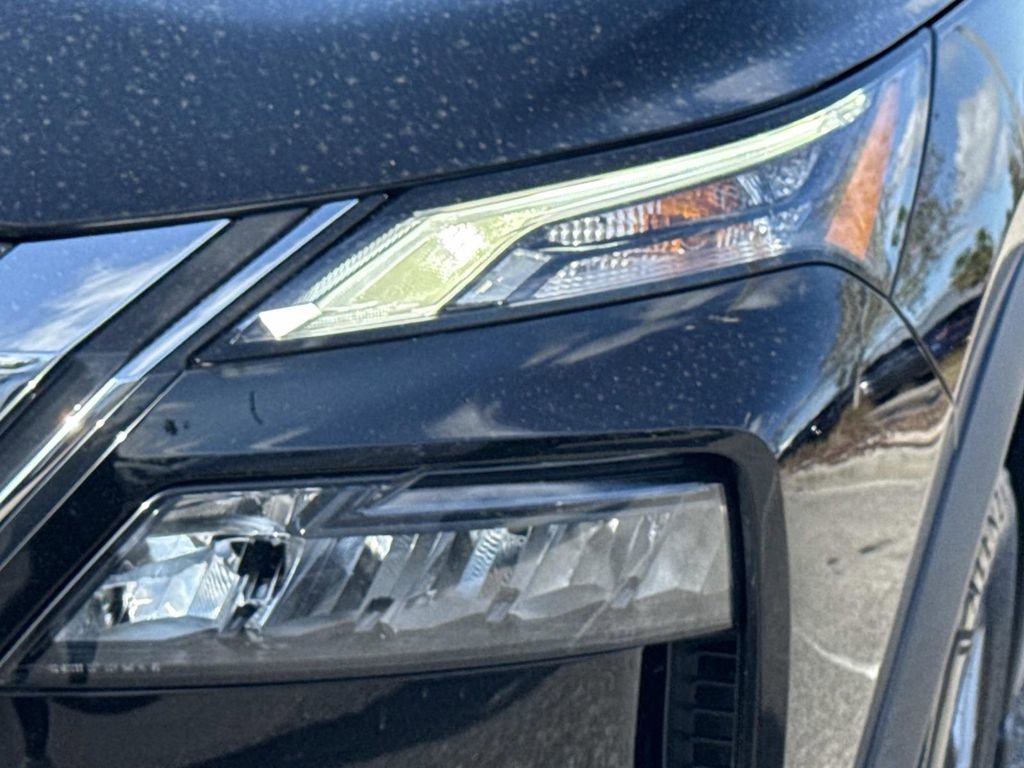Certified 2023 Nissan Rogue S image 10