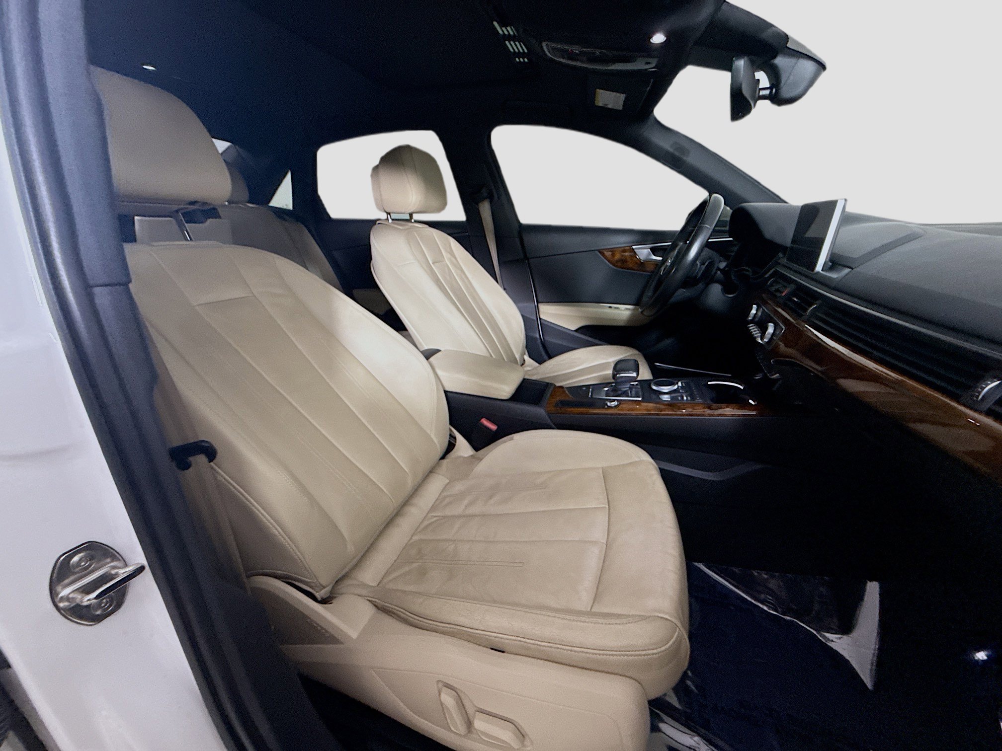 Used 2017 Audi A4 2.0T Premium Plus w/ Premium Plus Package image 29