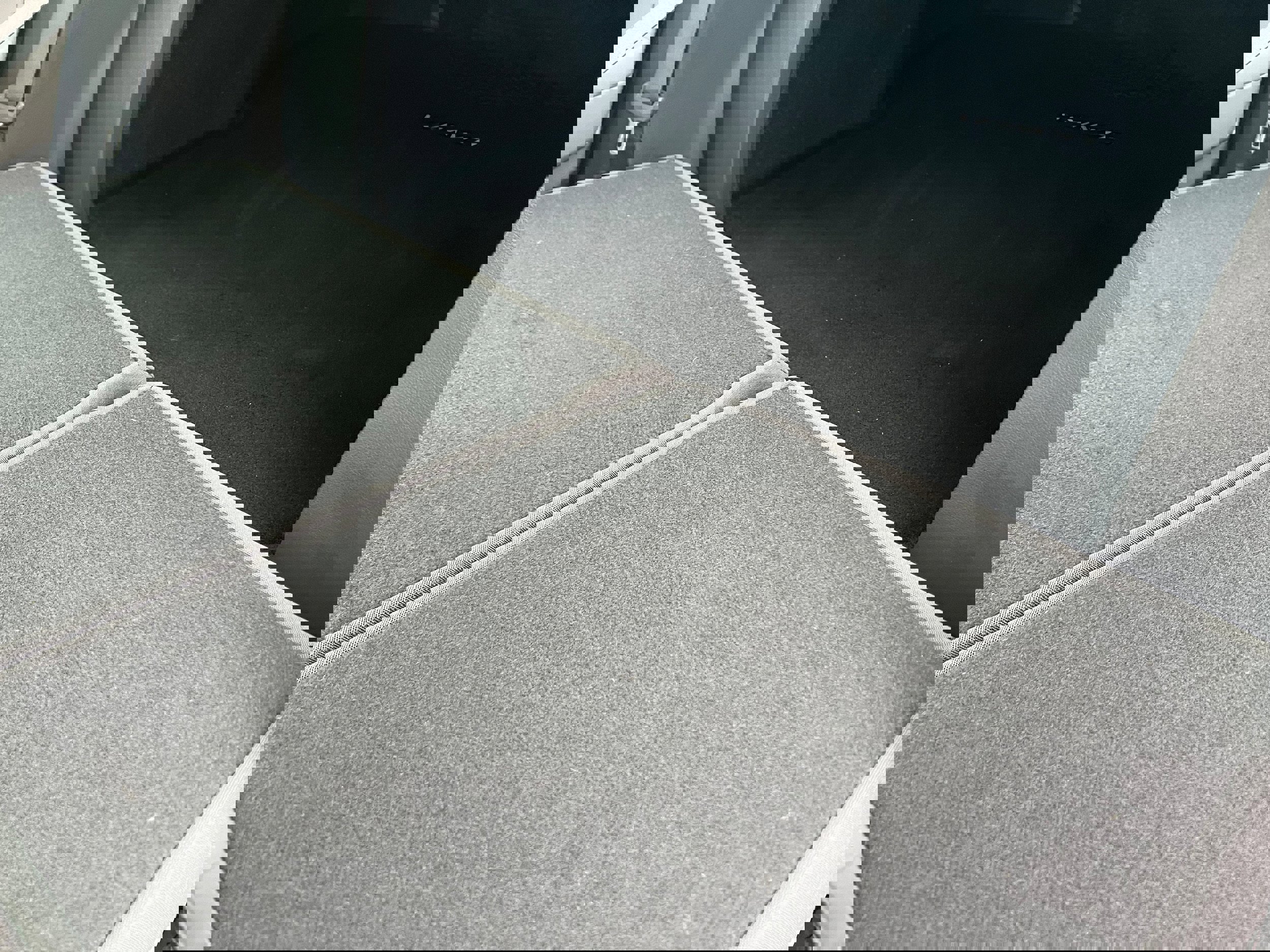 Used 2017 Hyundai Elantra Limited w/ Limited Ultimate Package 09 image 13