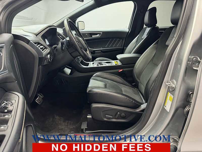 Used 2023 Ford Edge ST image 12