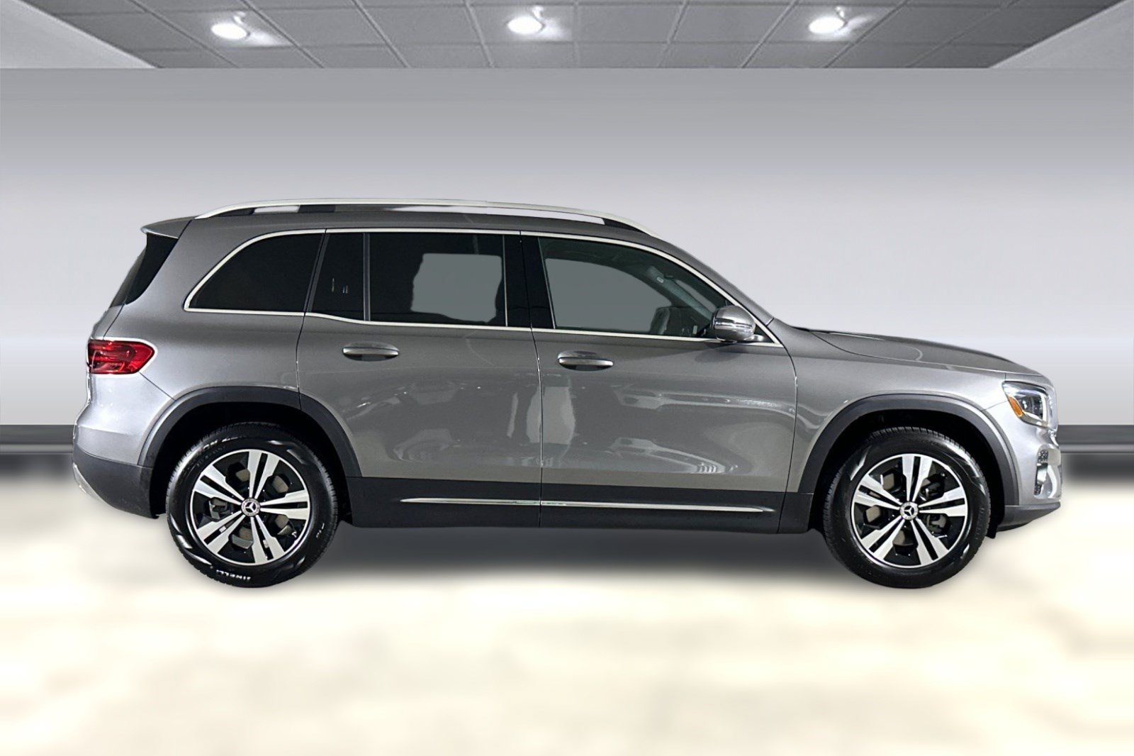 New 2026 Mercedes-Benz GLB 250 image 7