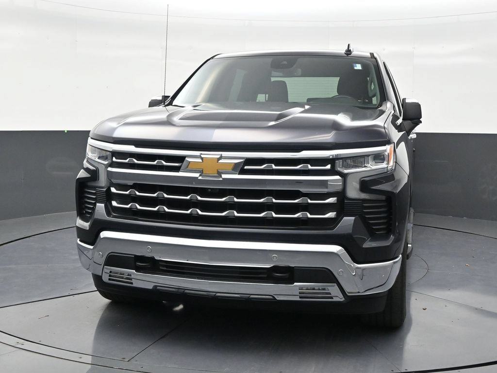 Used 2024 Chevrolet Silverado 1500 LTZ RWD image 8