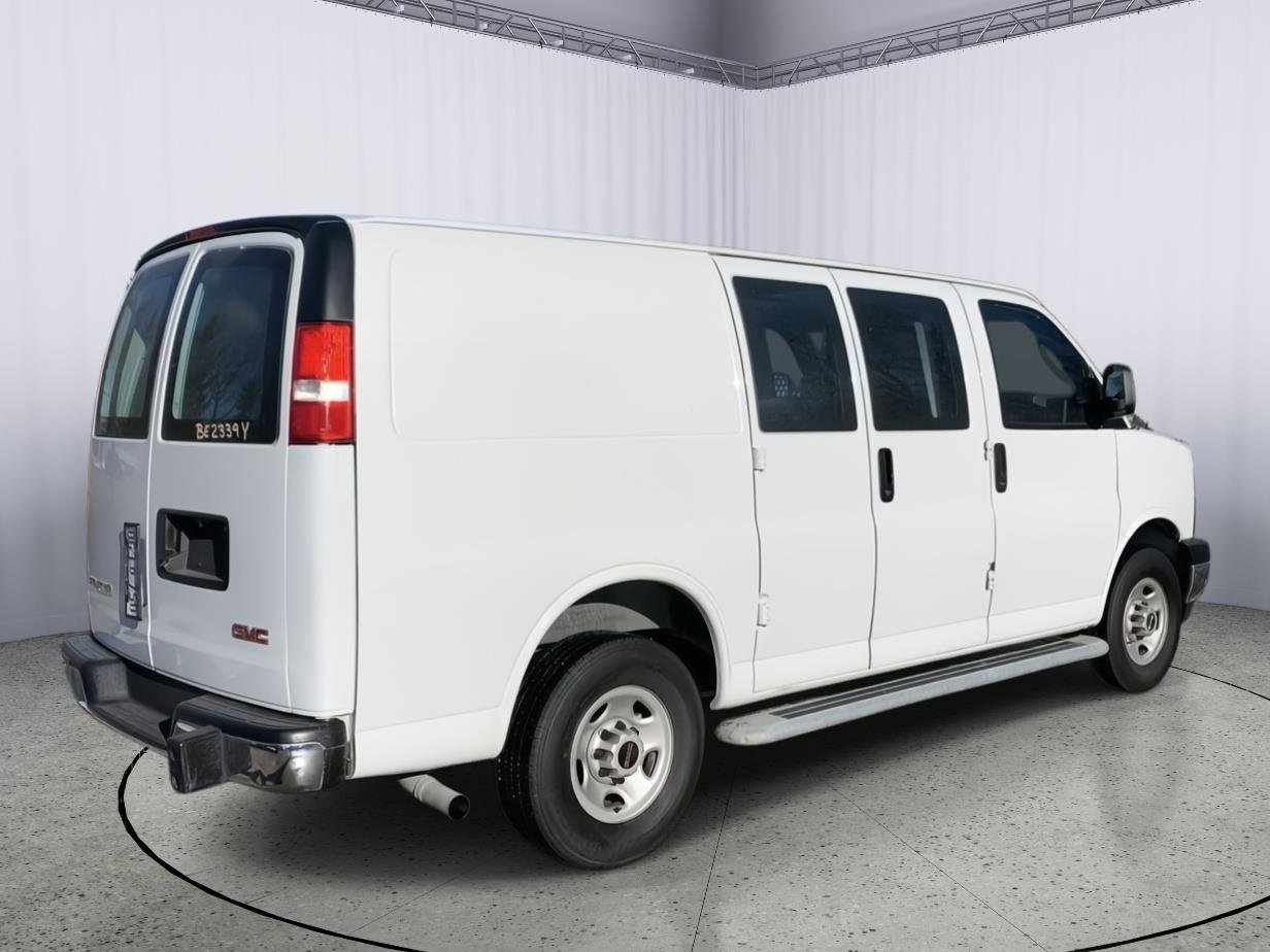 Used 2024 GMC Savana 2500 w/ Driver Convenience Package image 6