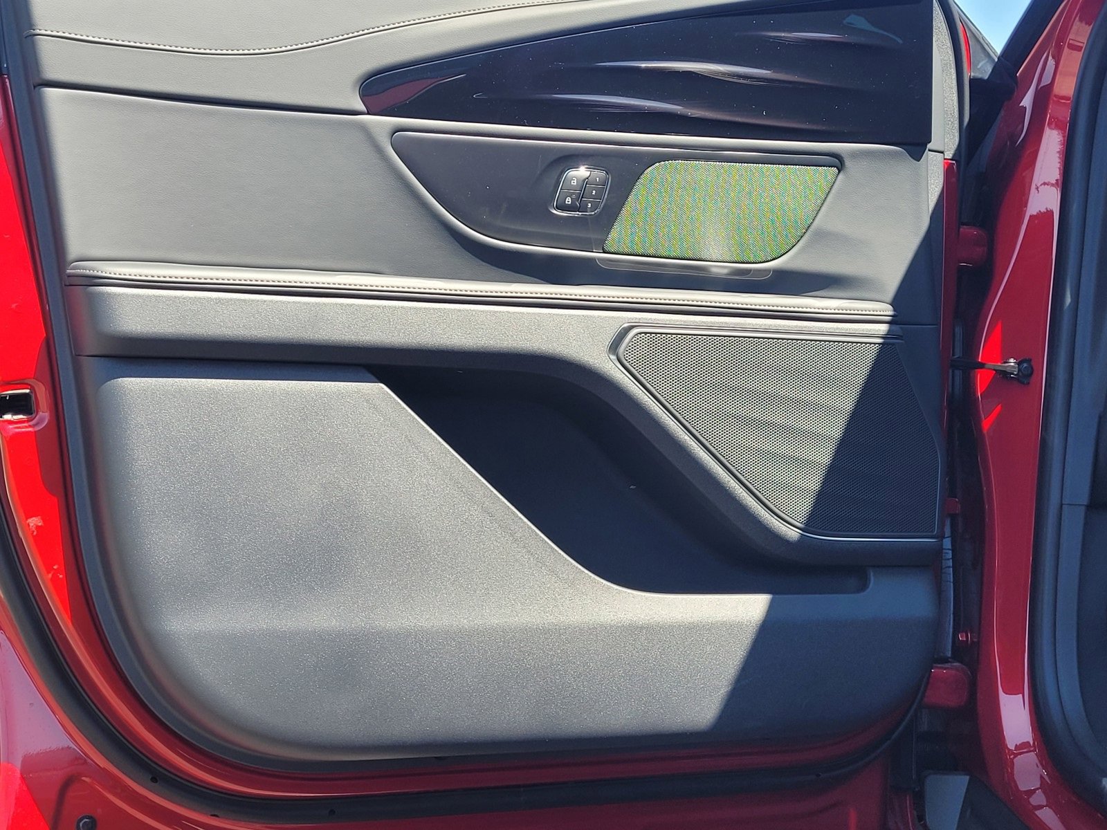 New 2025 Lincoln Nautilus Premier w/ Jet Appearance Package image 10