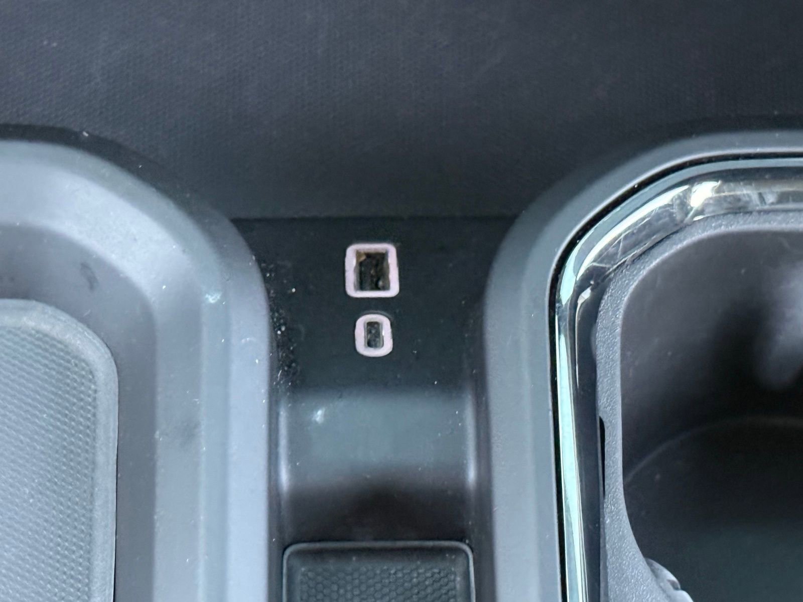 Used 2024 GMC Sierra 2500 AT4X w/ Snow Plow Prep/Camper Package image 29