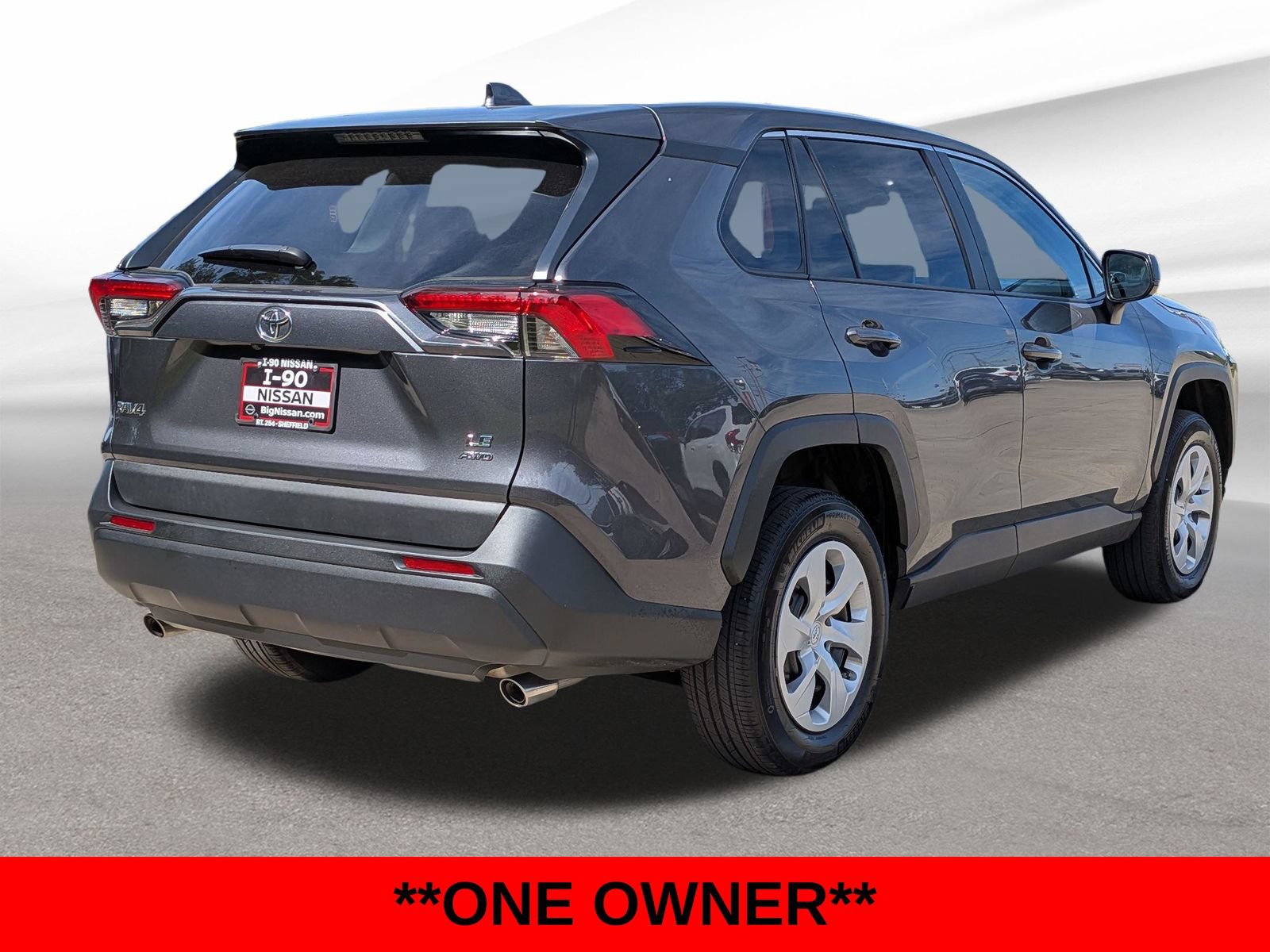 Used 2024 Toyota RAV4 LE AWD/4WD image 7