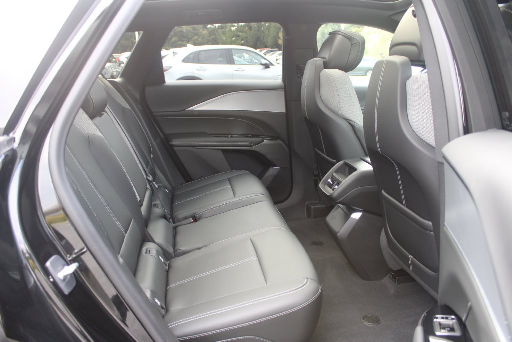 Used 2024 Cadillac Lyriq Tech w/ Driver Assist Package AWD/4WD image 14
