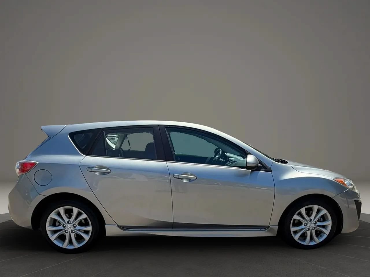 Used 2010 MAZDA MAZDA3 s Sport FWD image 4