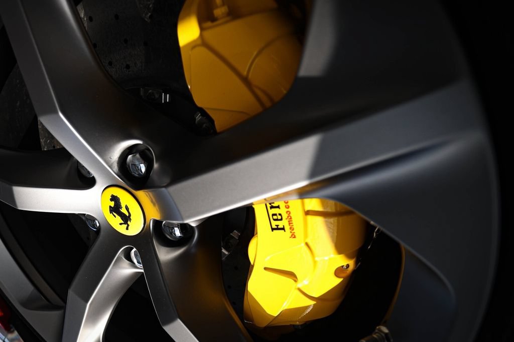 Certified 2025 Ferrari 12Cilindri RWD image 14