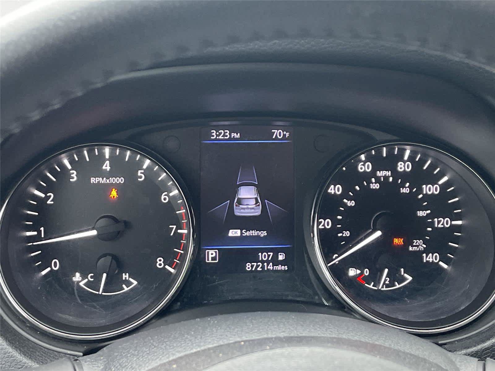Used 2019 Nissan Rogue SV w/ Sun & Sound Touring Package AWD/4WD image 32
