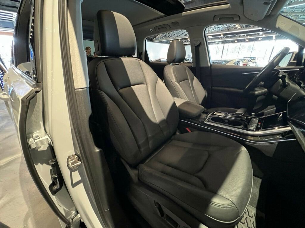 Used 2023 Audi Q7 3.0T Prestige image 32
