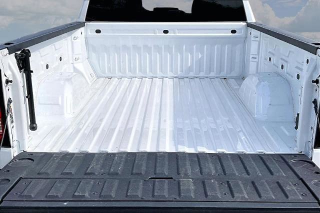 Used 2023 GMC Sierra 1500 SLT w/ SLT Premium Package image 7