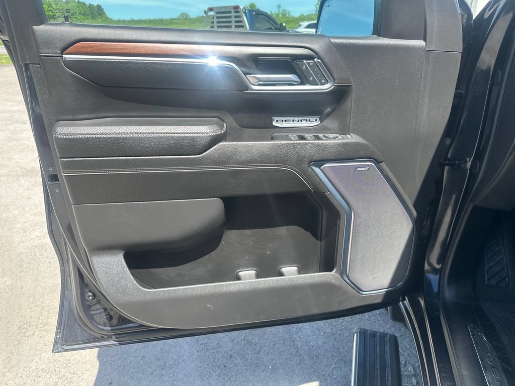 Used 2024 GMC Sierra 1500 Denali w/ Denali Reserve Package AWD/4WD image 10