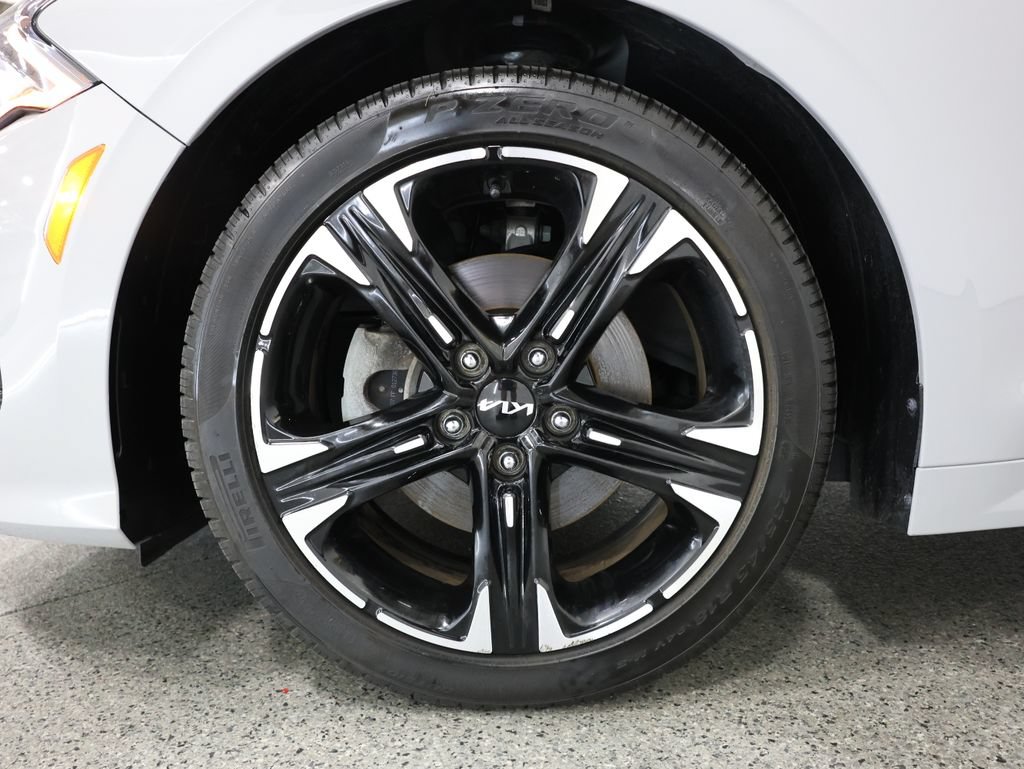 Used 2024 Kia K5 GT-Line AWD/4WD image 5