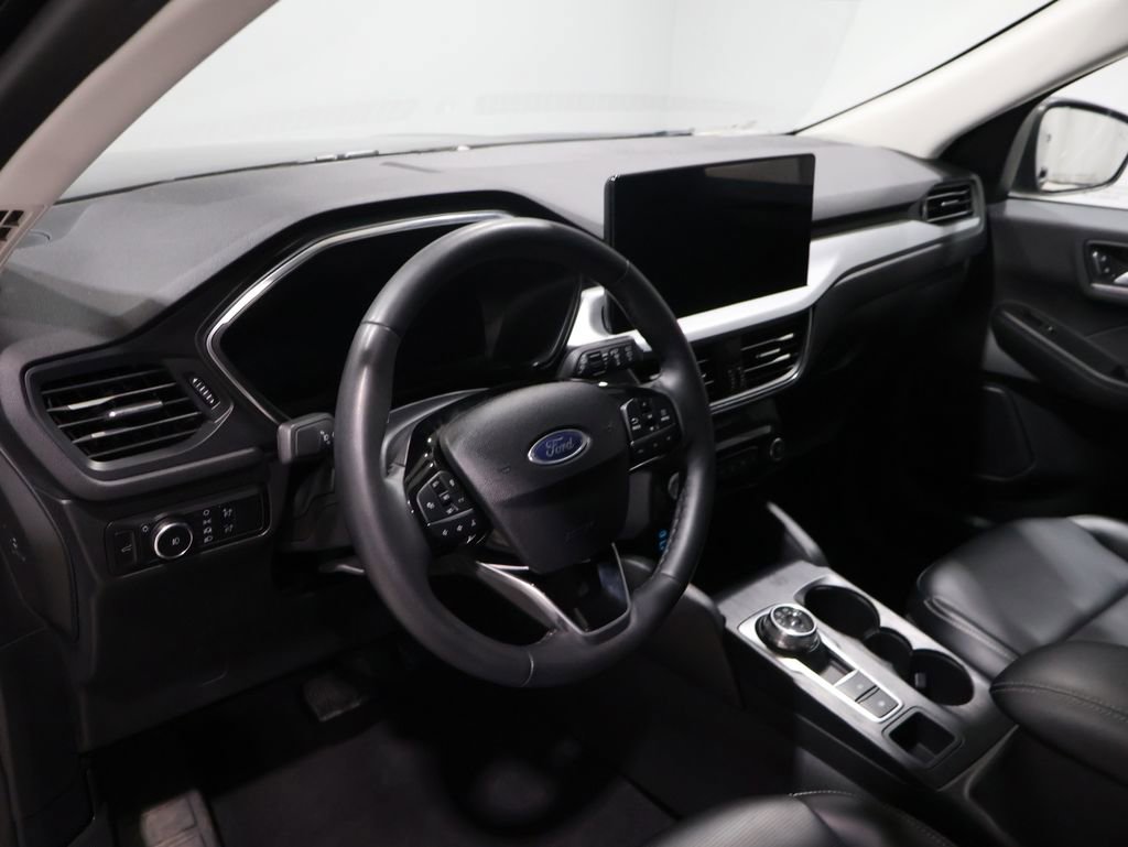 Used 2023 Ford Escape Platinum AWD/4WD image 14