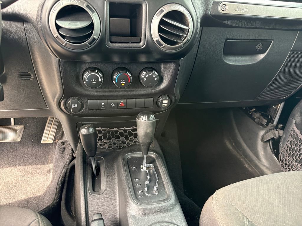 Used 2016 Jeep Wrangler Unlimited Sport image 21