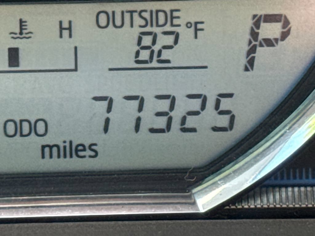 Used 2015 Toyota RAV4 Limited w/ Technology Package FWD image 22