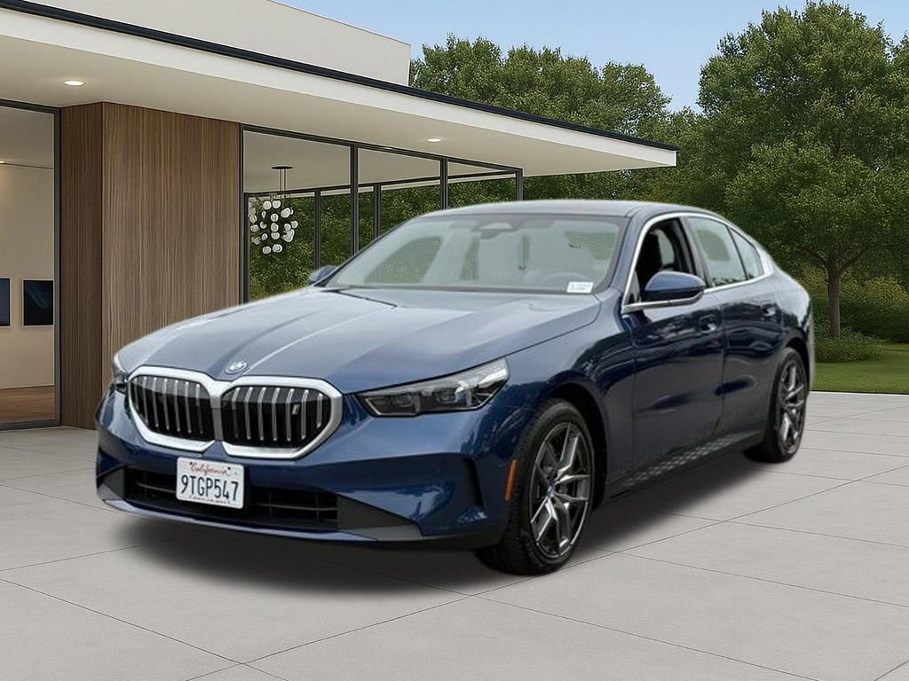 Used 2025 BMW i5 xDrive40 w/ Executive Package AWD/4WD image 2