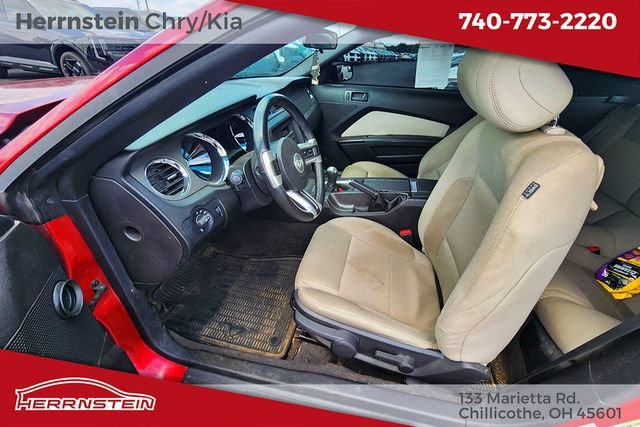 Used 2013 Ford Mustang GT RWD image 8