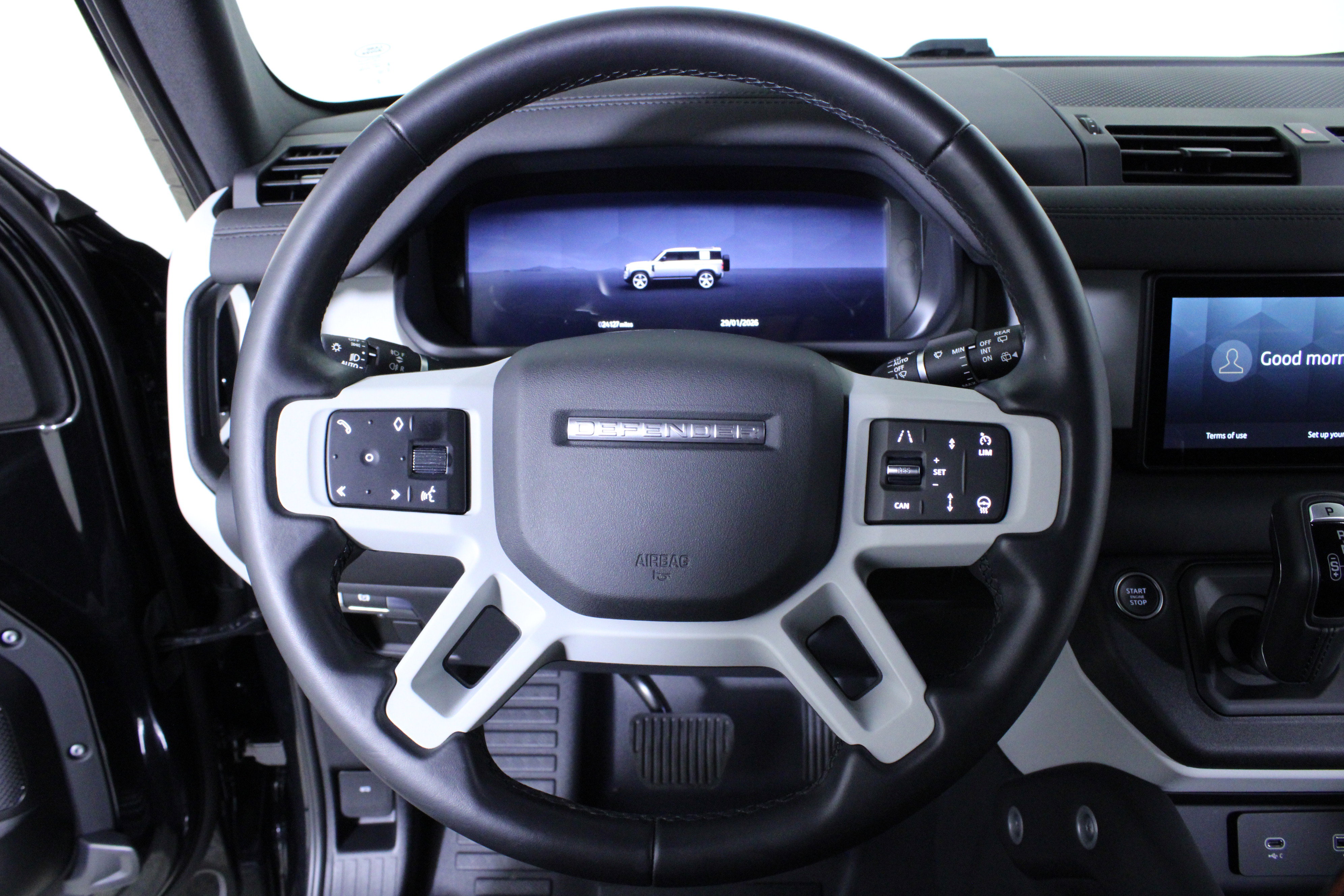 Used 2024 Land Rover Defender 110 S image 19